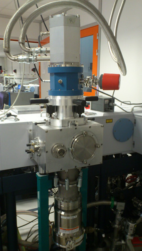 Photo of the close cycle cryostat AILES SOLEIL